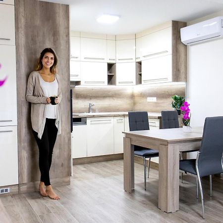 Trika Apartman ชาร์วาร์ ภายนอก รูปภาพ