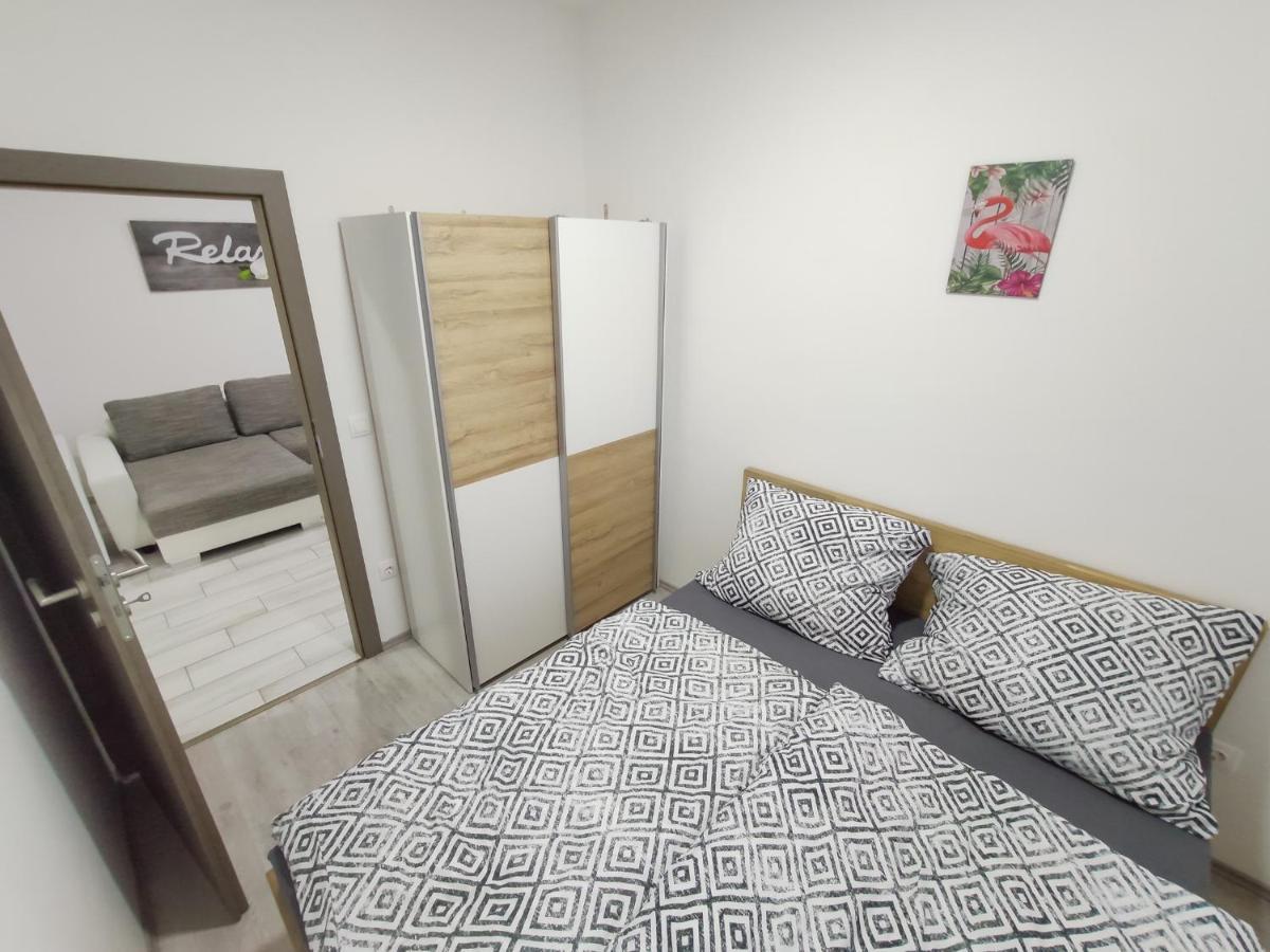 Trika Apartman ชาร์วาร์ ภายนอก รูปภาพ
