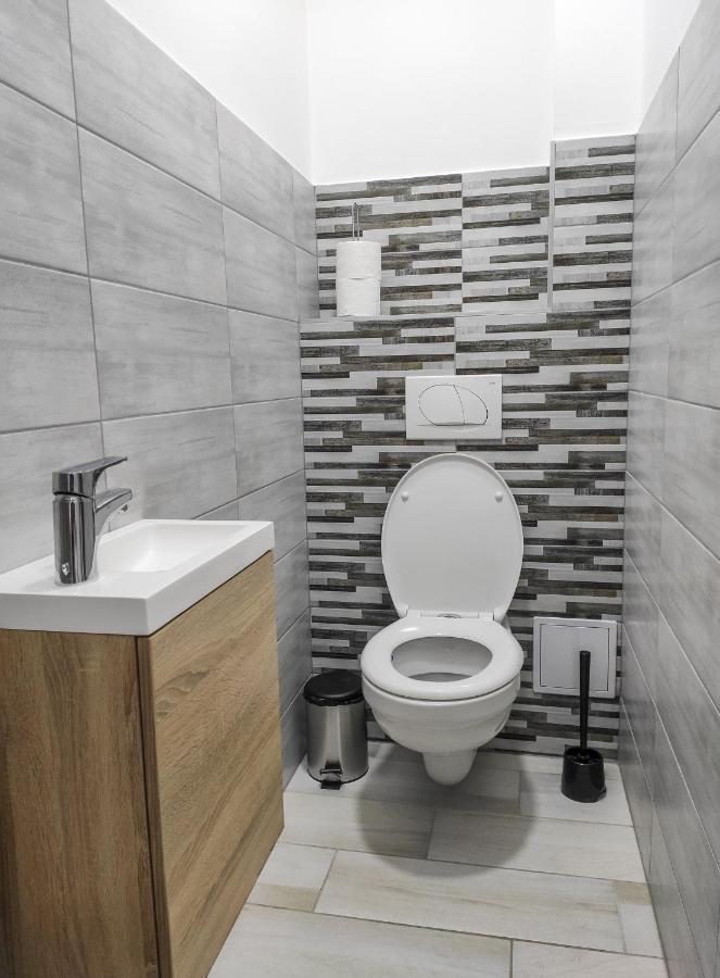 Trika Apartman ชาร์วาร์ ภายนอก รูปภาพ