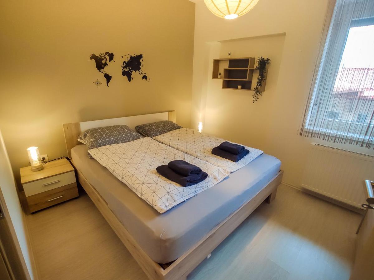 Trika Apartman ชาร์วาร์ ภายนอก รูปภาพ
